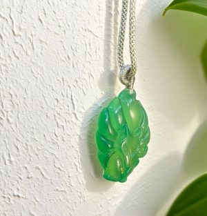 img_v3_02q0_2acc72b9-f2d1-4b79-9bb2-74586915a4hu D116 Pendant Necklace: Green Fox Totem