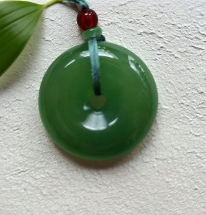 img_v3_02q0_3eaac938-af8a-4932-8300-4cca2ad50ehu D117 Pendant Necklace: Green Harmony Circle