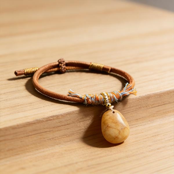 T15A Top-Grade Hetian Beaded Bracelet (Random Style)